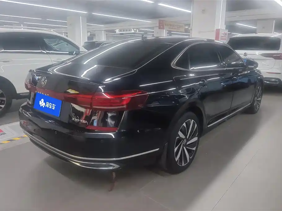 Volkswagen Passat 2023 330TSI Starlight Elite Edition фото 3