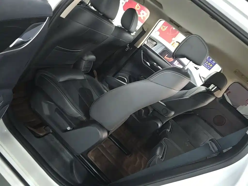 BYD Song MAX 2019 1.5T Manual Smart Connected Sunroof 6-seater China VI фото 17