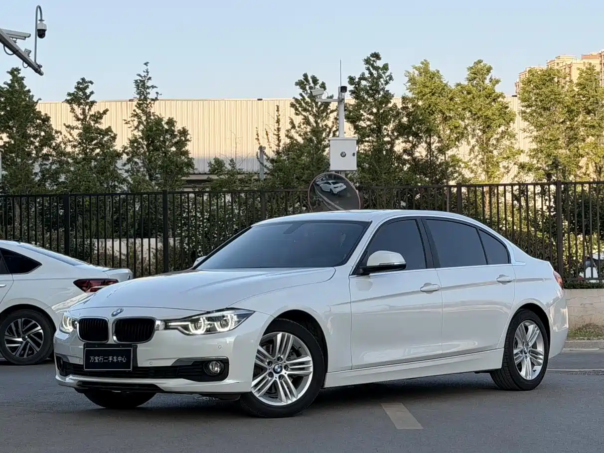 BMW 3 Series 2016 320Li Fashion Model