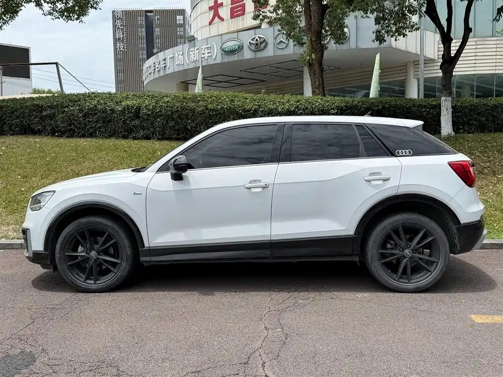 Audi Q2L 2021 35 TFSI Progressive Dynamic фото 3