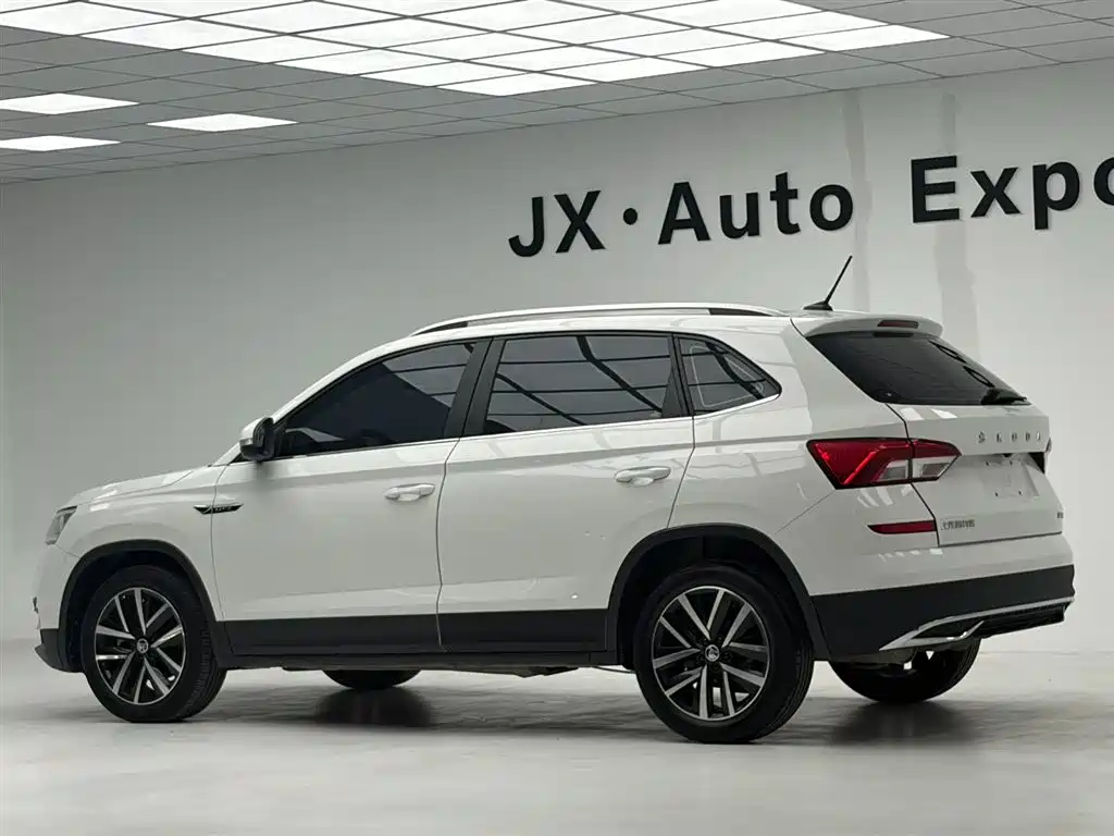 Škoda Kamiq 2021 1.5L Manual Comfort фото 6