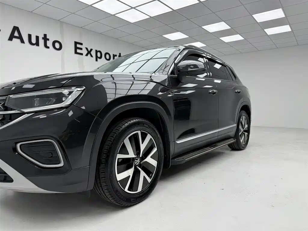 Volkswagen Tayron 2023 280TSI 2WD Luxury Plus Advanced Edition фото 8