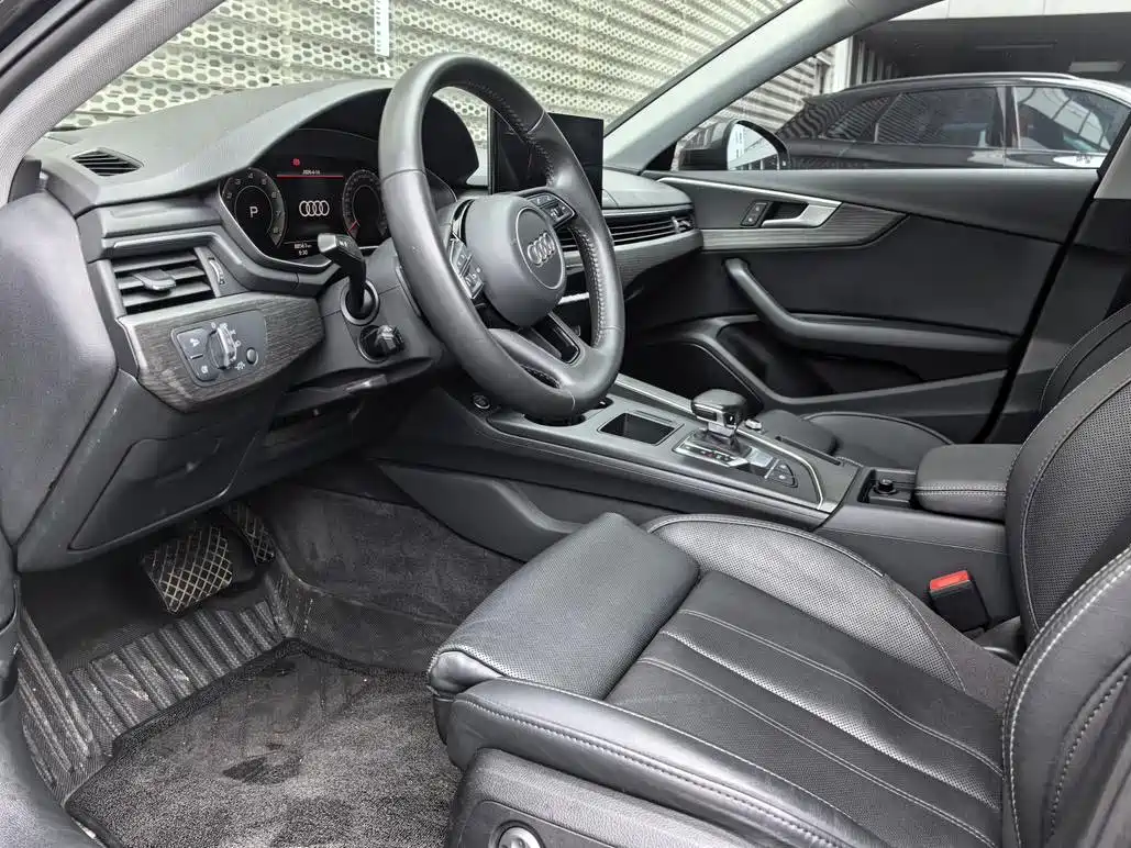 Audi A4L 2020 40 TFSI Luxury Dynamic фото 11