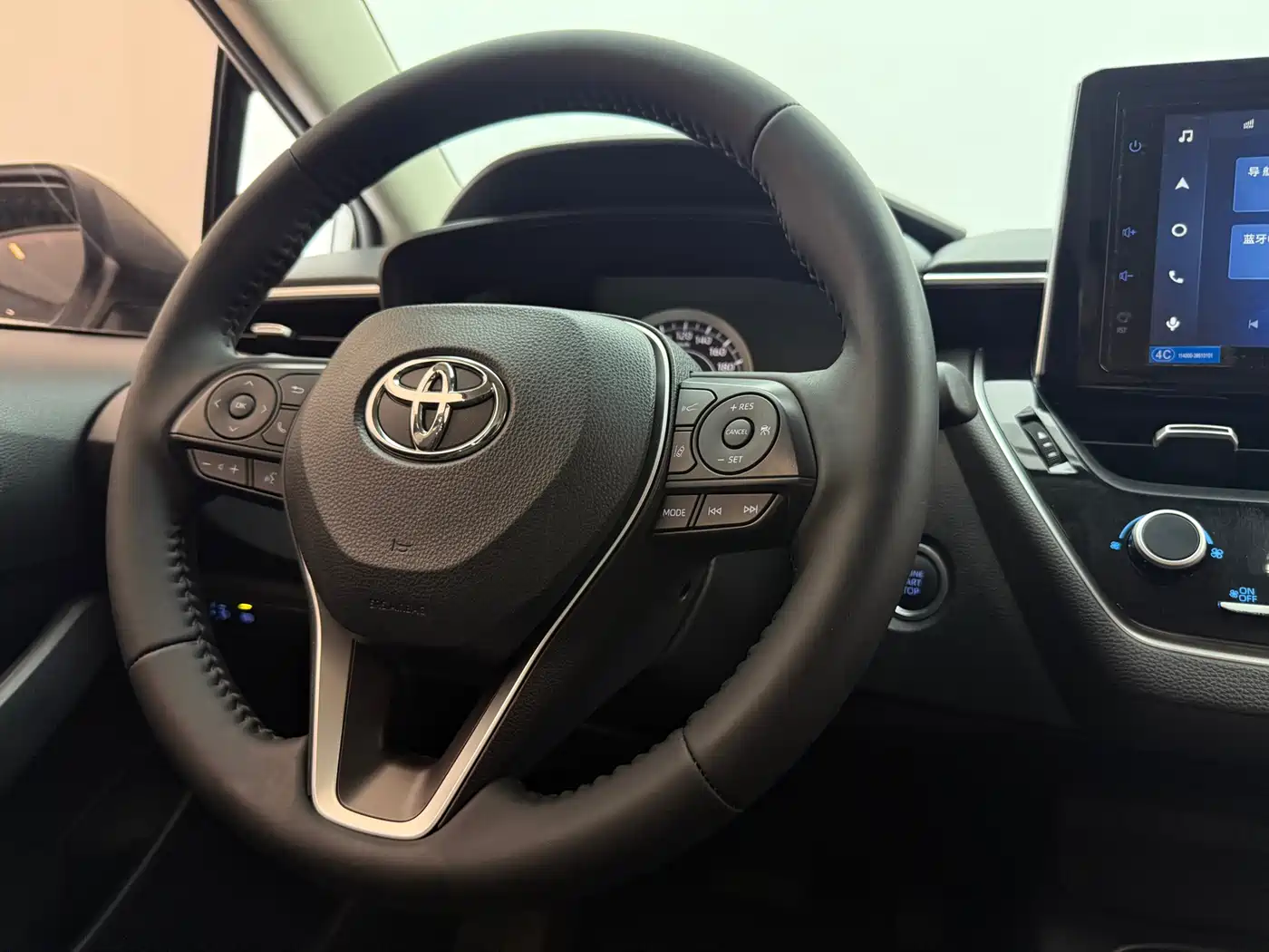 Toyota Corolla 2021 1.2T S-CVT Elite PLUS Edition фото 13