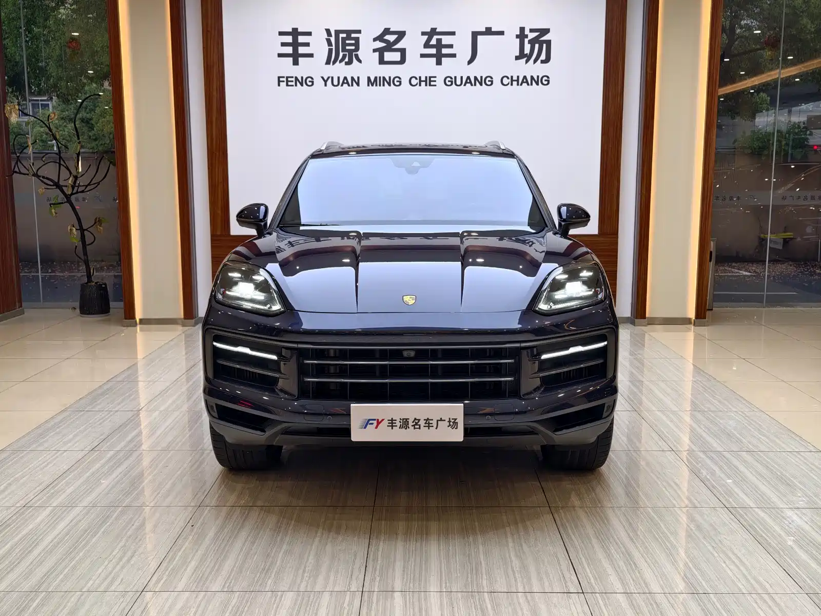 صورة 2 - Porsche Cayenne