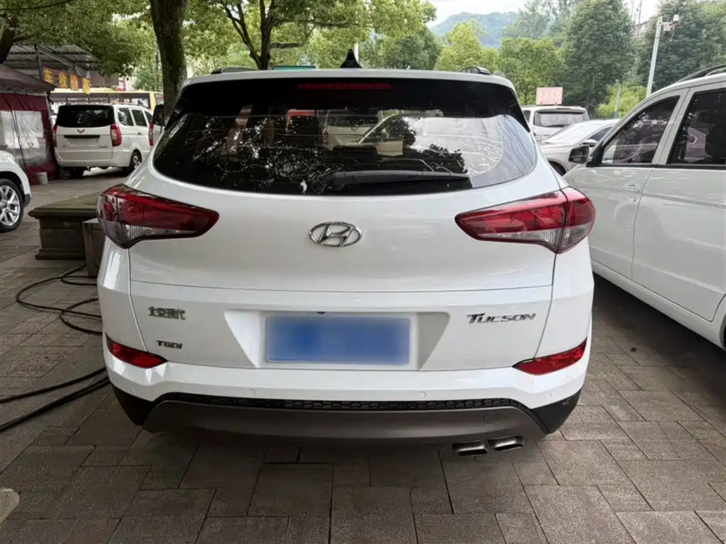 Hyundai Tucson 2015 1.6T Dual Clutch 2WD Smart фото 7