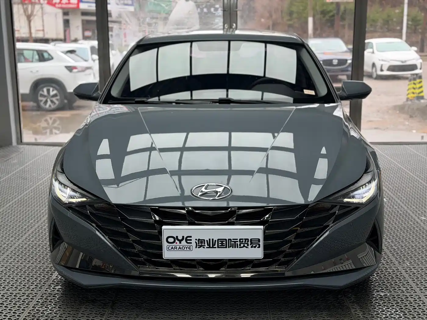 Hyundai Elantra 2022 1.5L CVT GLX Elite Edition фото 3