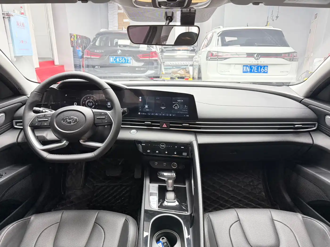 Hyundai Elantra 2022 1.5L CVT GLX Elite Edition фото 10