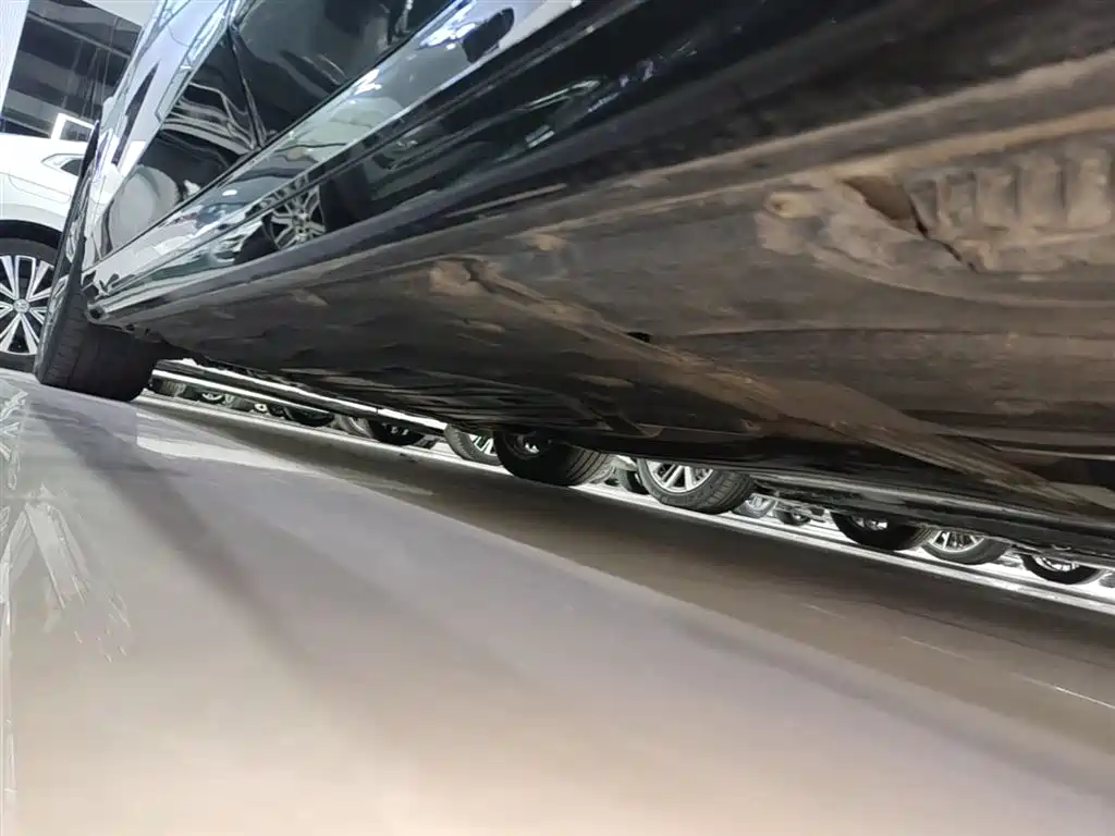 BMW 5 Series 2024 525Li M Sport Package фото 22