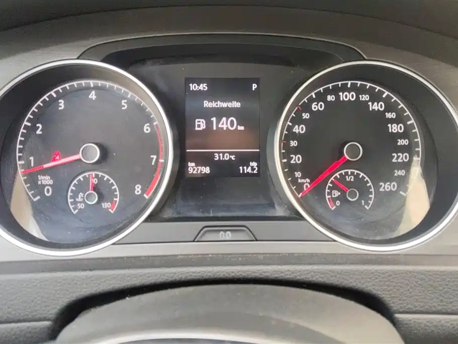 Volkswagen Golf 2015 1.6L Automatic Comfort фото 14