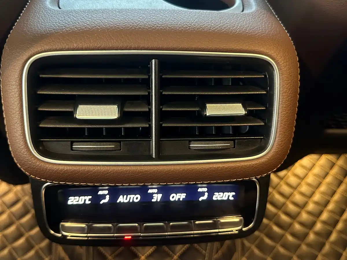 Mercedes-Benz GLE 2024 GLE 450 4MATIC Fashion фото 11
