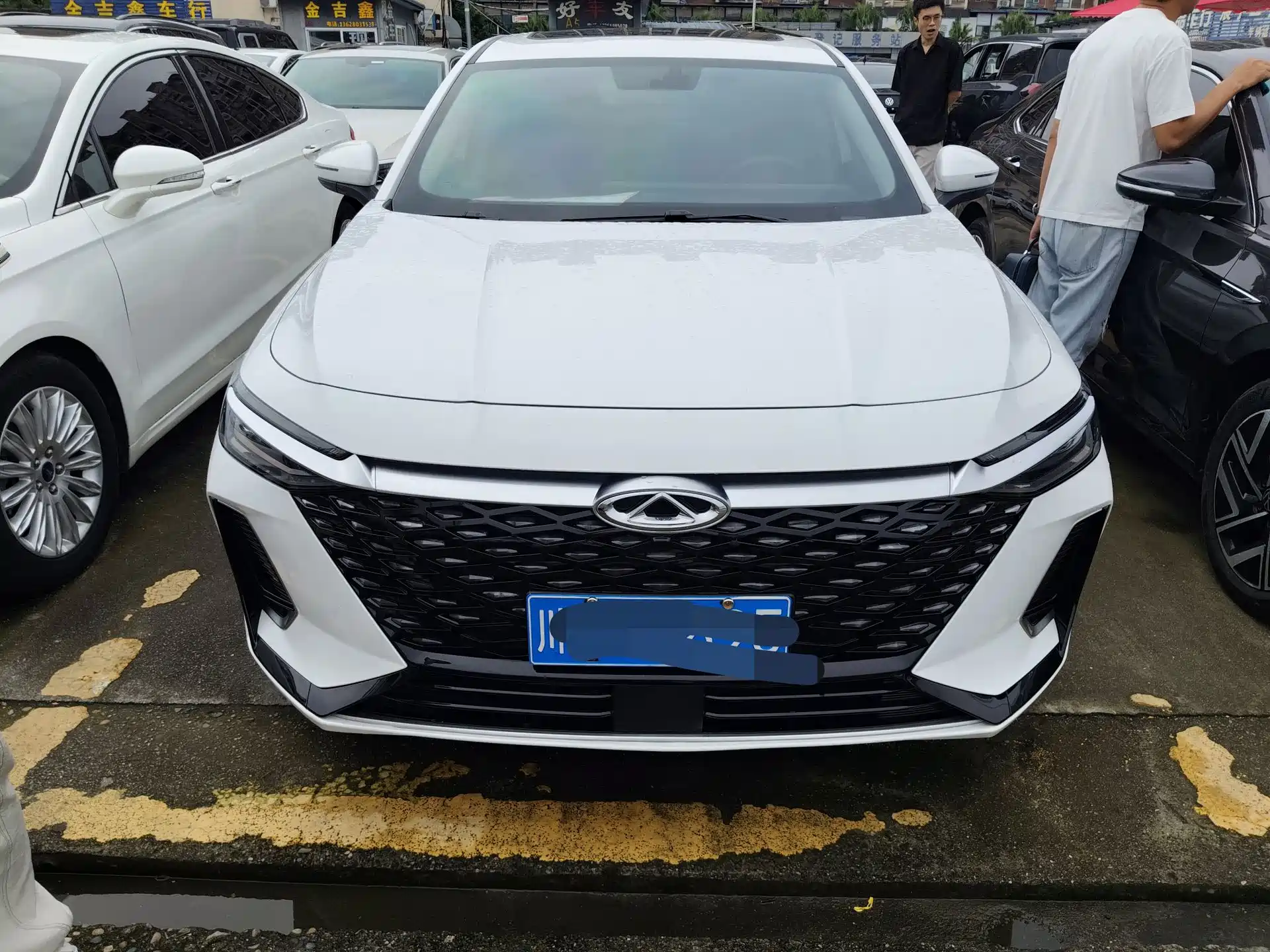 صورة 2 - Chery Arrizo 8
