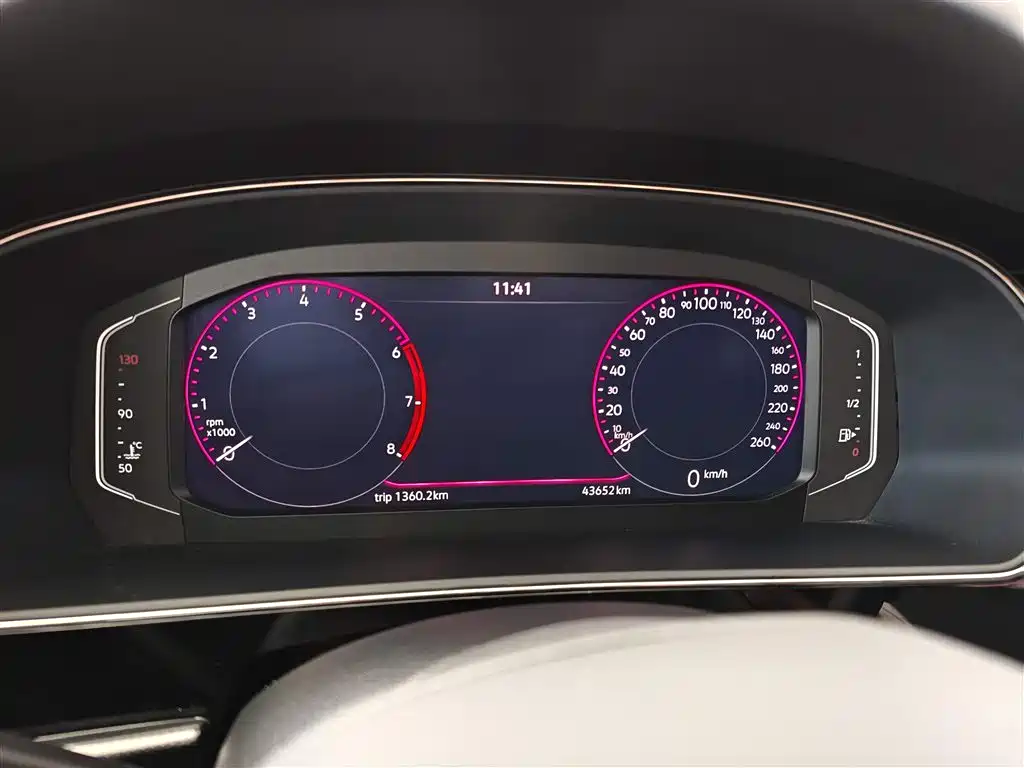 Volkswagen Passat 2023 Facelift 330TSI Luxury Edition фото 18