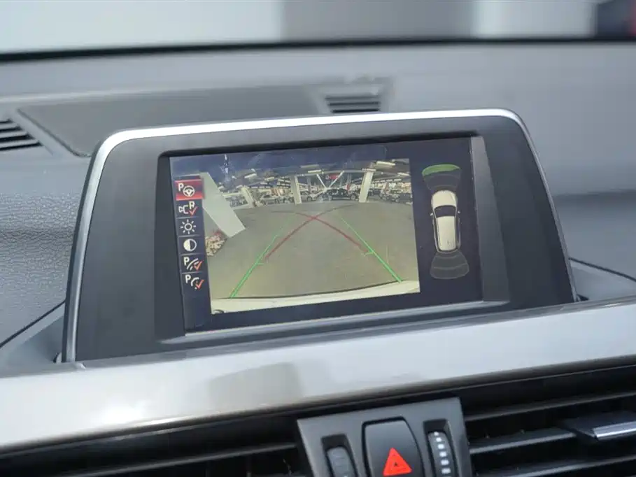 BMW X1 2016 sDrive18Li Luxury Model фото 7