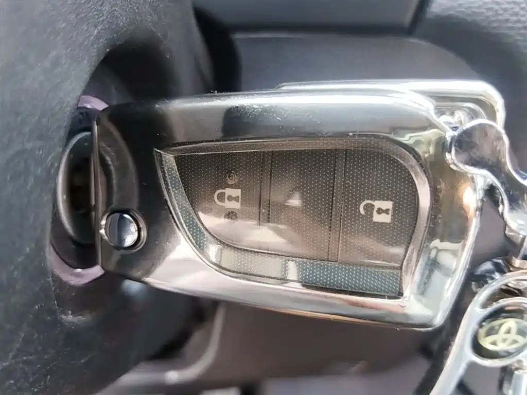 Toyota Wildlander 2022 2.0L CVT FWD Leading Edition фото 9