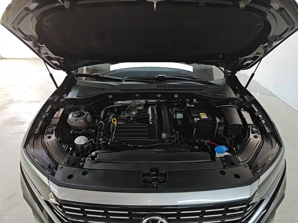 Volkswagen Passat 2023 280TSI Business Edition фото 20