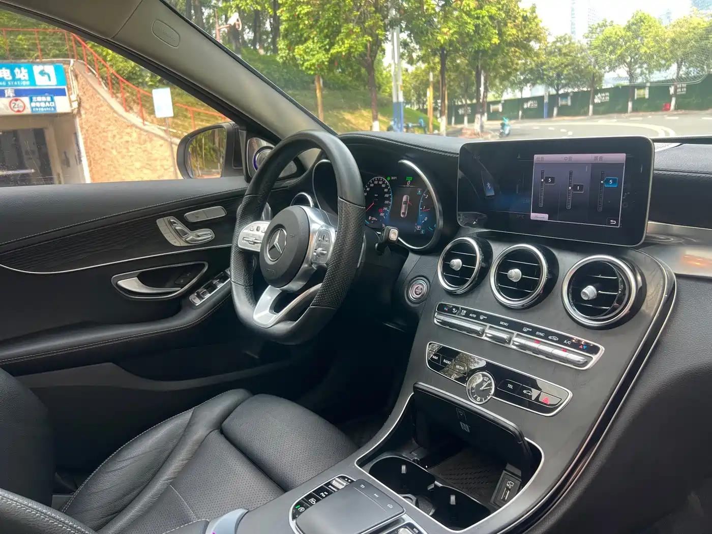 Mercedes-Benz C-Class 2021 C 260 L Sport Starry Exclusive Edition фото 16
