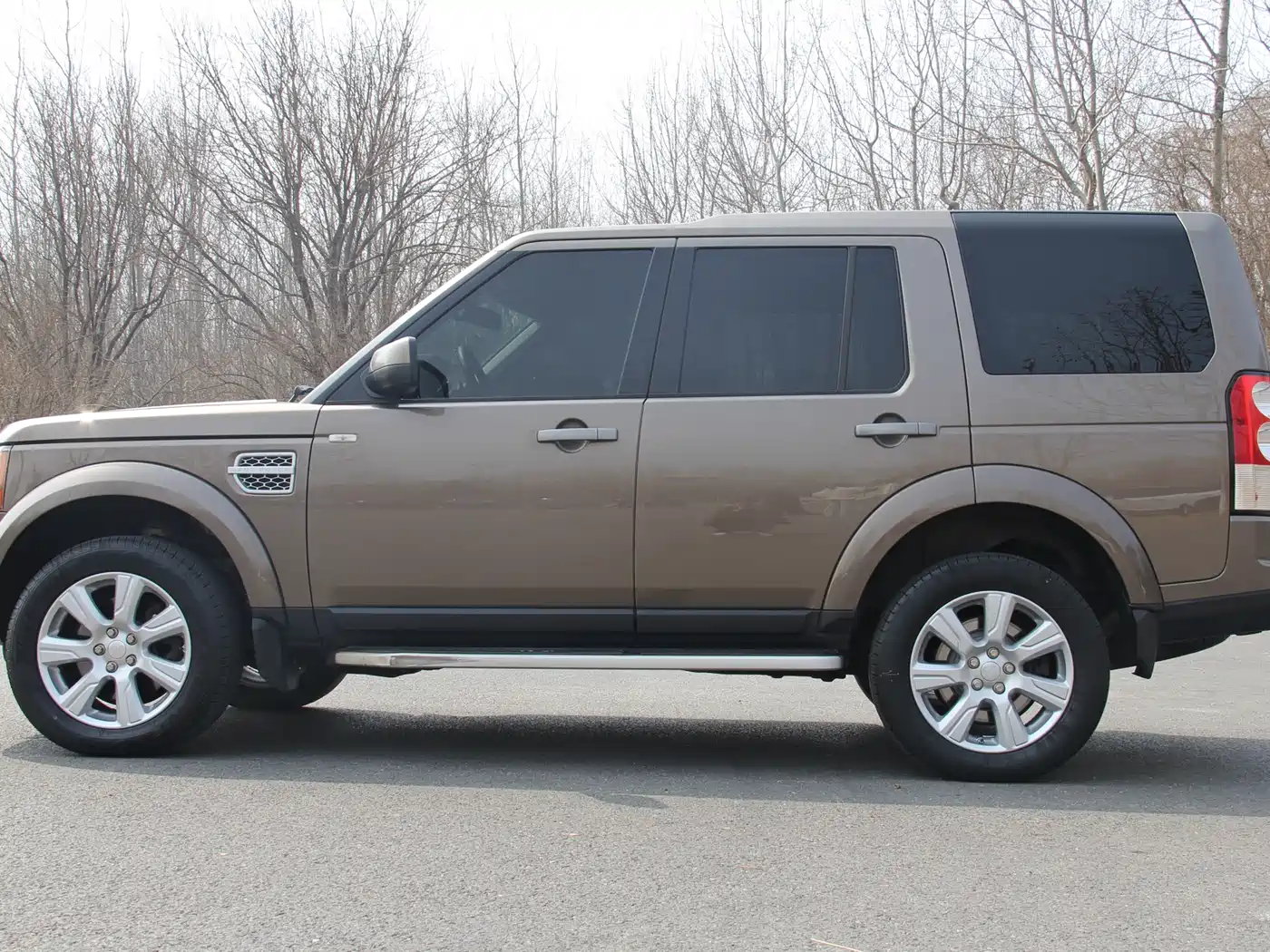Land Rover Discovery 2013 3.0 SDV6 HSE Diesel фото 4
