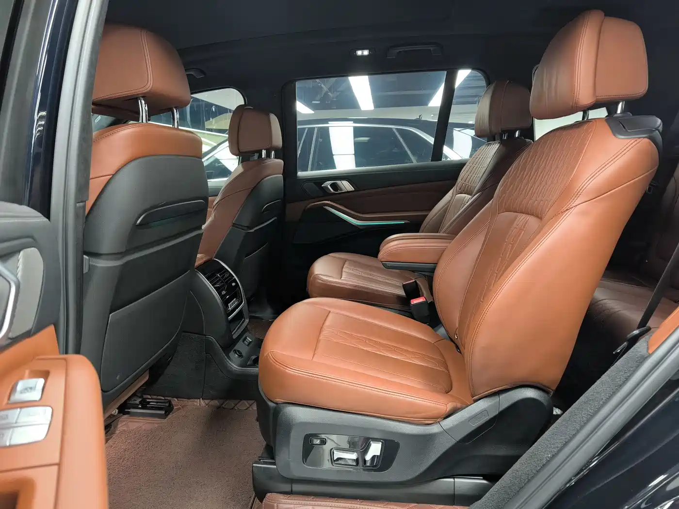 BMW X7 2021 xDrive40i Premium M Sport Package фото 16