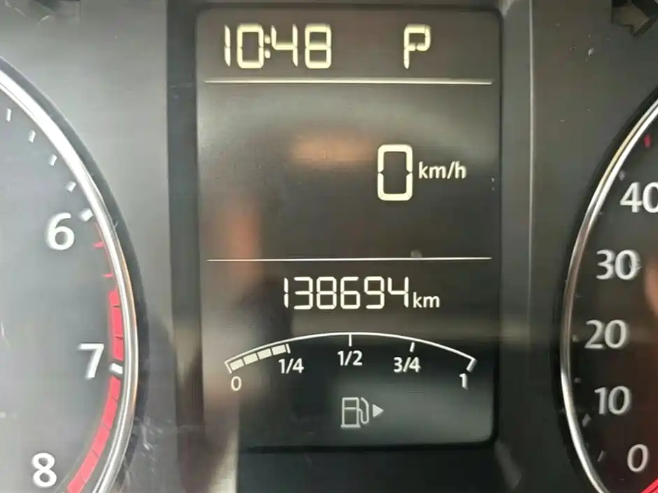 Volkswagen Lavida 2013 Facelift Classic 1.6L Automatic Comfort фото 12