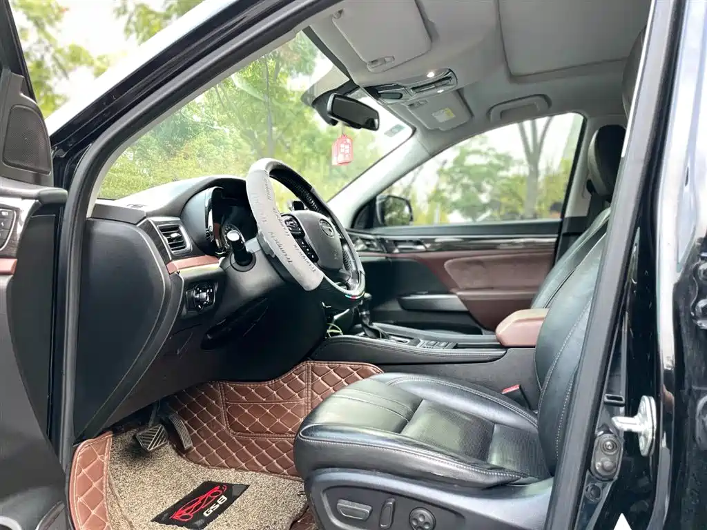 GAC Trumpchi Trumpchi GS8 2017 320T 2WD Luxury Smart Connect (7-seater) фото 4