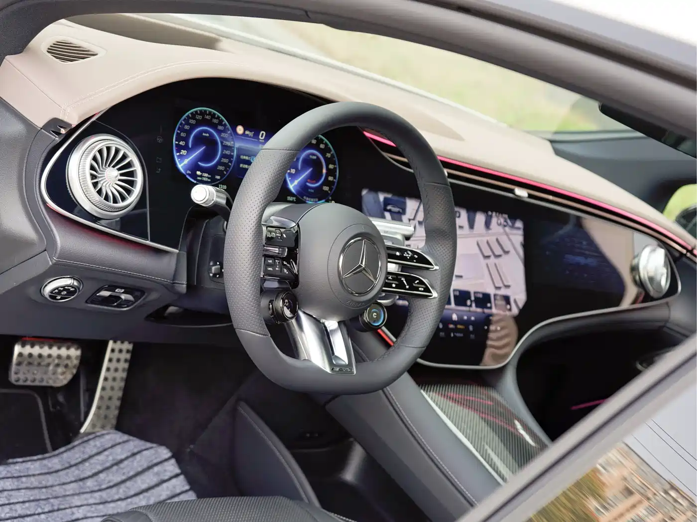 MERCEDES-BENZ EQS AMG