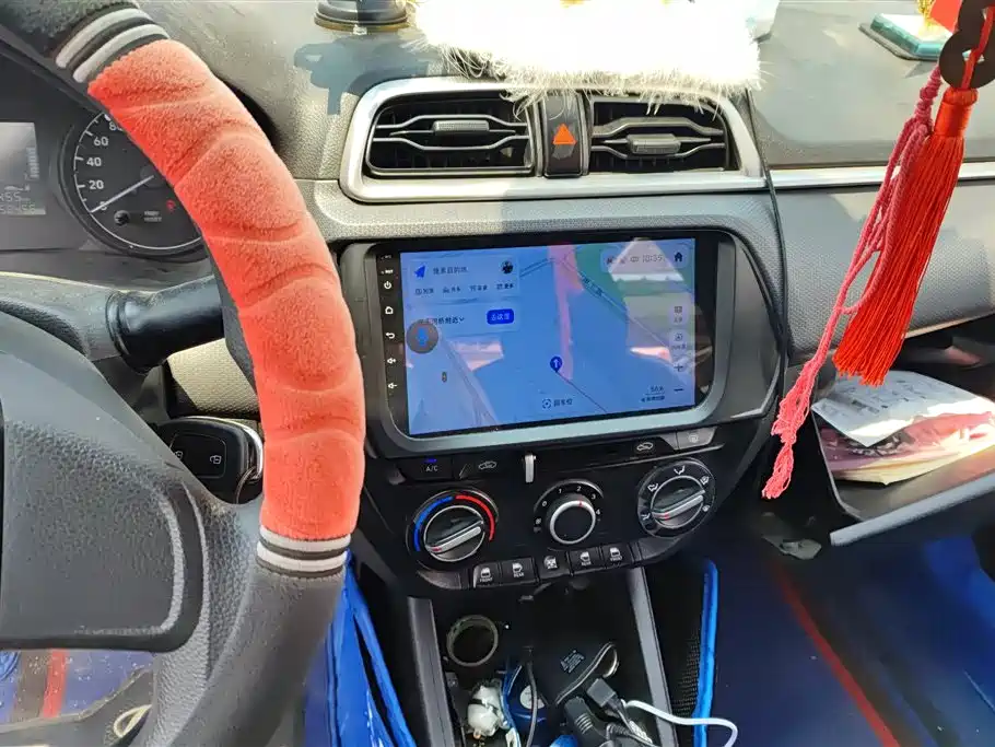 Hyundai Verna 2017 1.4L Manual Color Sunroof Edition (China V) фото 13