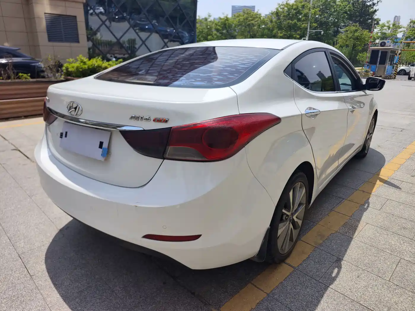 Hyundai Langdong 2015 1.6L Auto Premium фото 17