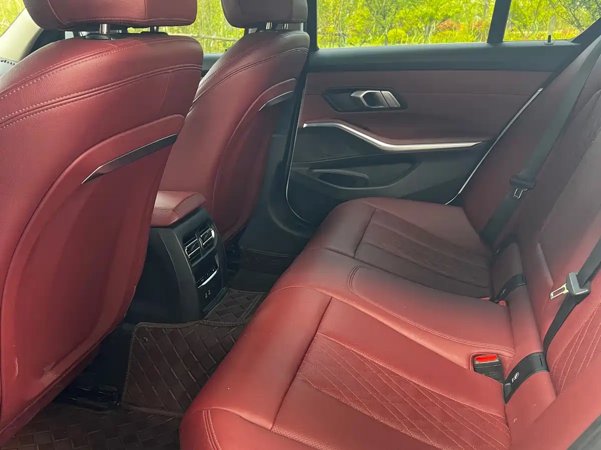 BMW 3 Series 2023 325i M Sport Package фото 6