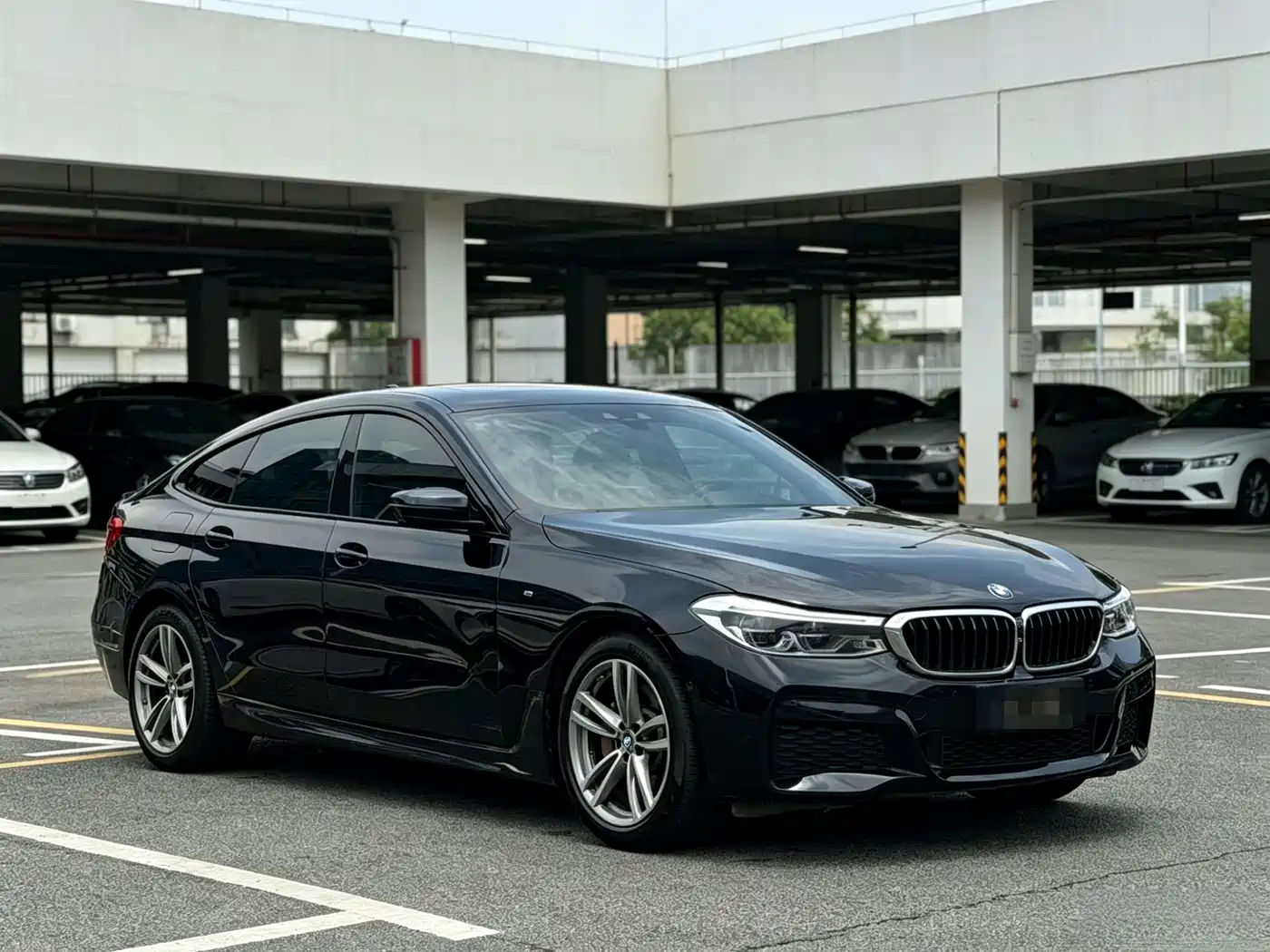 BMW 6 Series GT 2020 630i M Sport Package фото 3