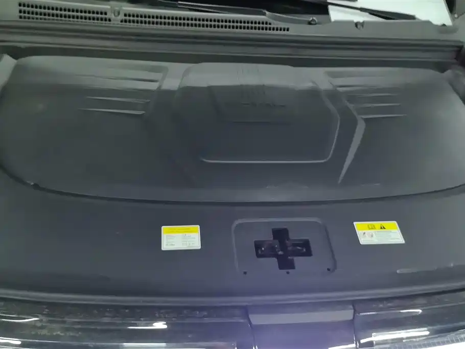 Voyah Auto Voyah Dreamer 2025 PHEV AWD Excellent Kunpeng Edition фото 10