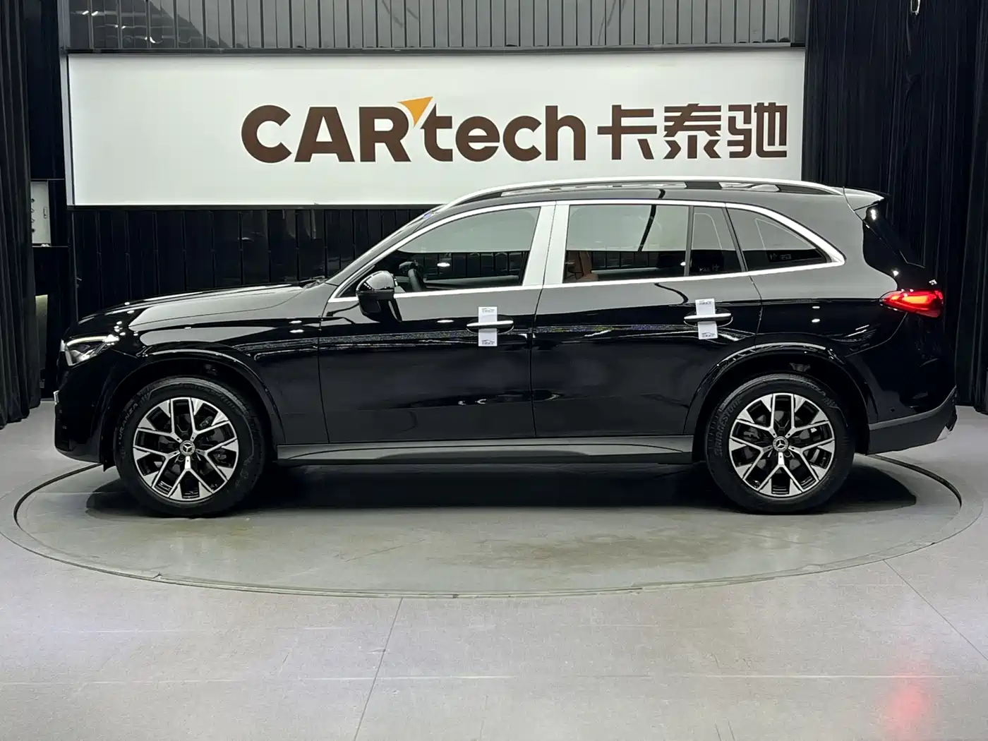 Mercedes-Benz GLC 2024 GLC 260 L 4MATIC Luxury 5-seater фото 6
