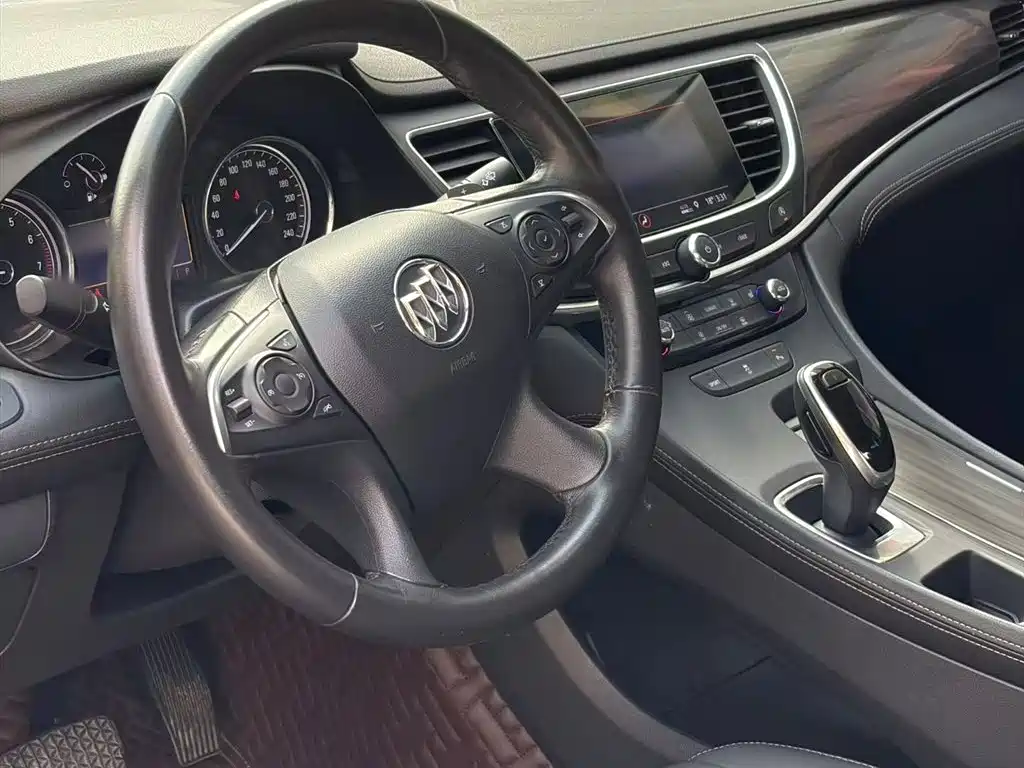 Buick LaCrosse 2019 28T Luxury Edition фото 8