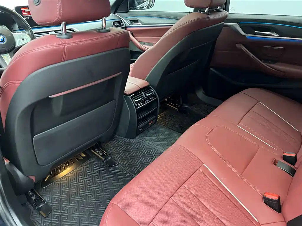 BMW 5 SERIES NEW ENERGY