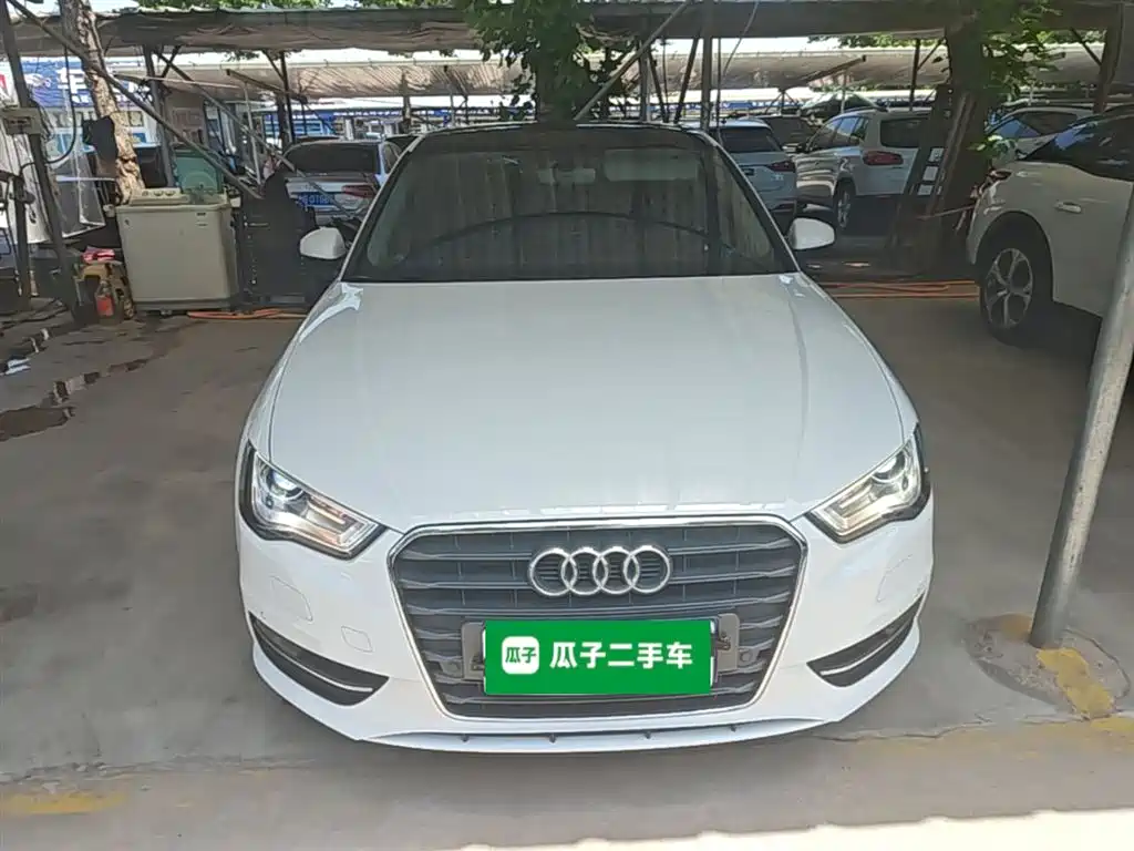 Audi A3 2014 Sportback 35 TFSI Automatic Fashion фото 3