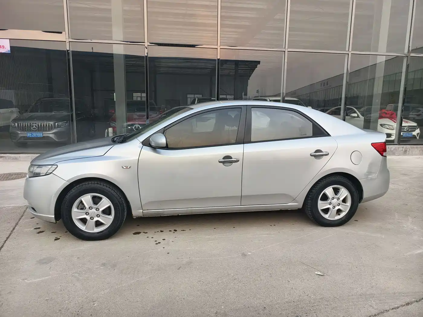 Kia Forte 2012 1.6L MT GL Commemorative Edition фото 2