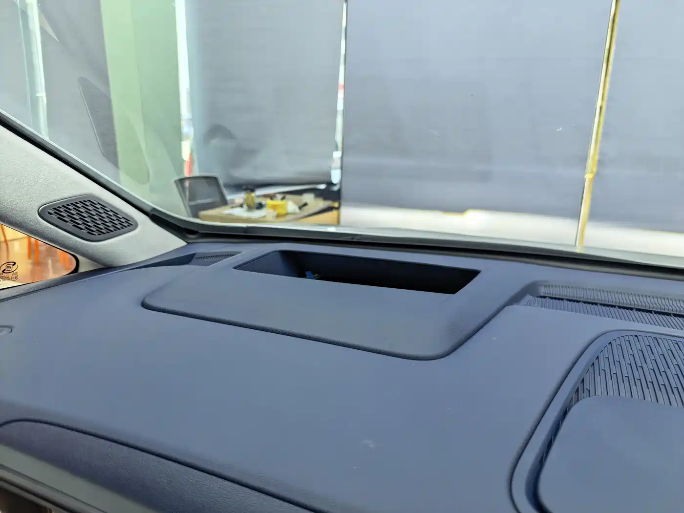 Buick GL8 New Energy 2024 Landglory Luxury Edition 7-Seater фото 4