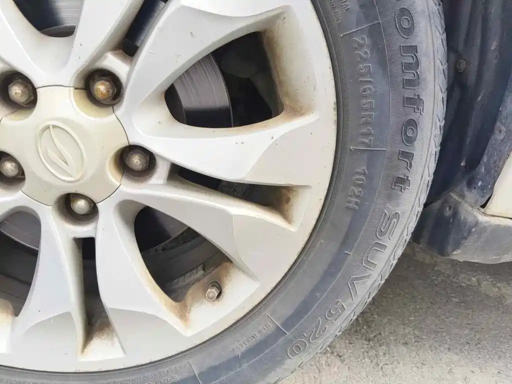 Landwind X5 2013 2013 Model 2.0T Manual Pioneer Edition