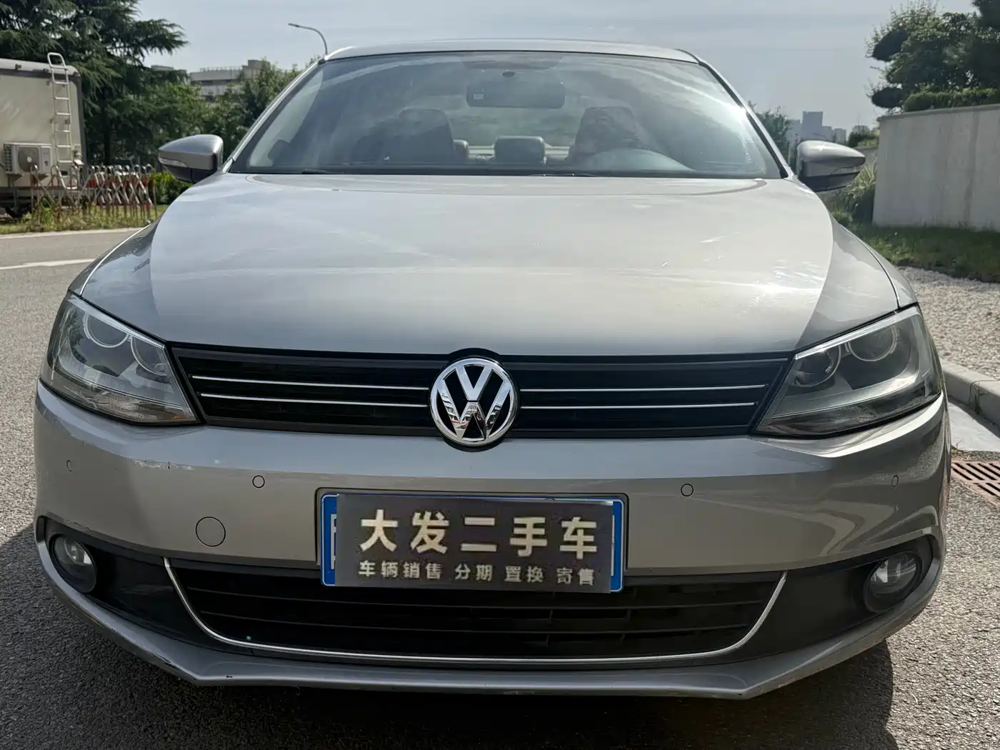 Volkswagen Sagitar 2012 1.4TSI Automatic Luxury фото 2