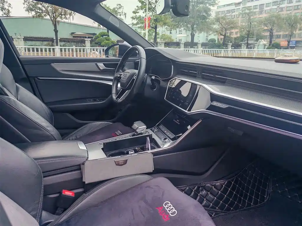 Audi A6L 2020 40 TFSI Luxury Dynamic фото 8