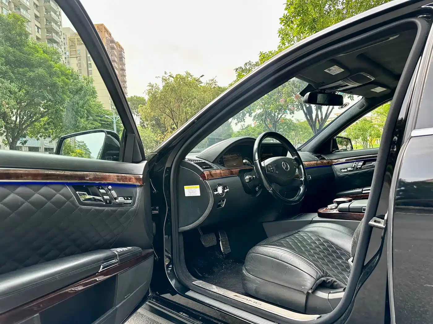 Mercedes-Benz S-Class фото 14