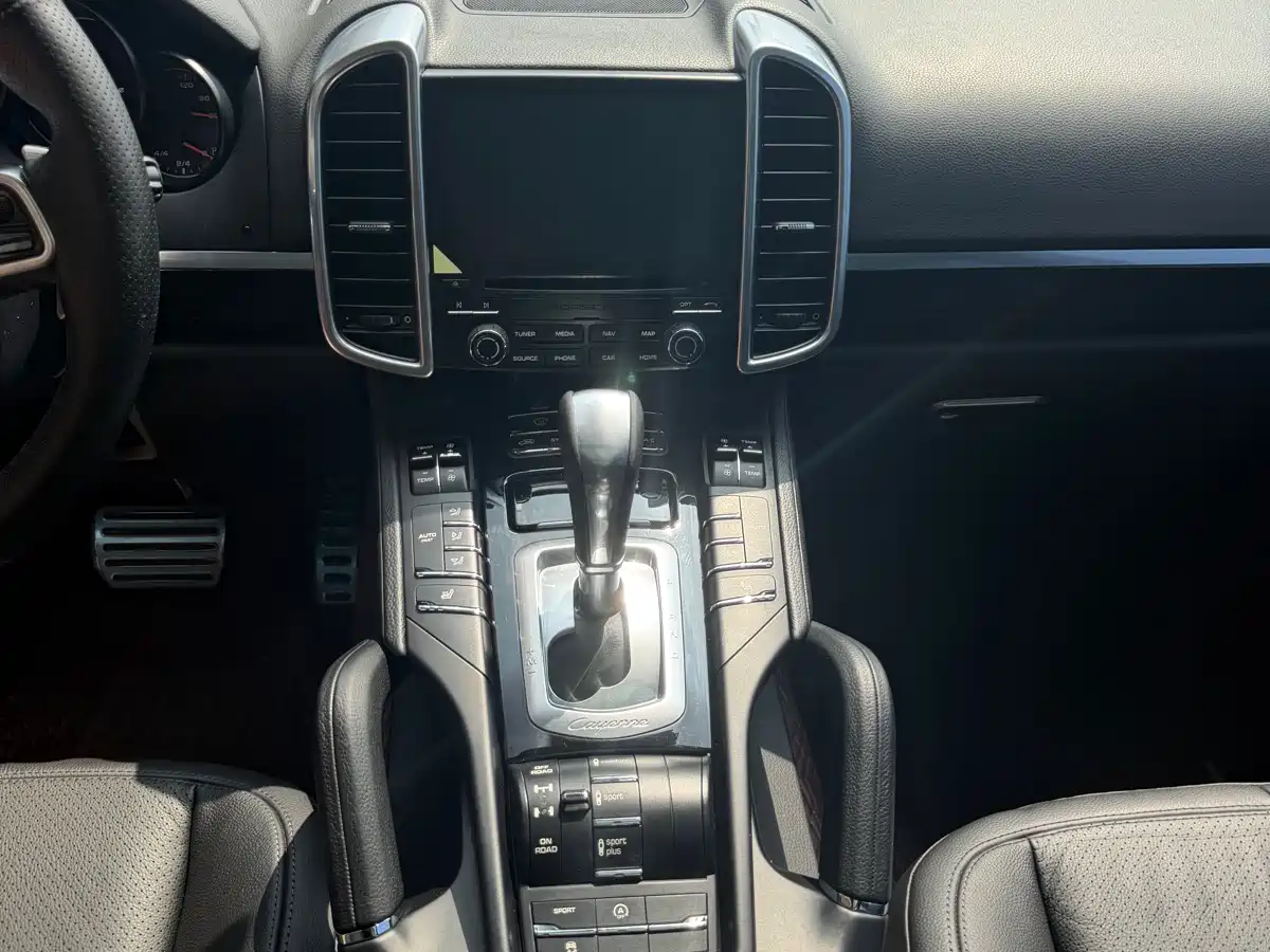 Porsche Cayenne 2016 Cayenne 3.0T фото 7