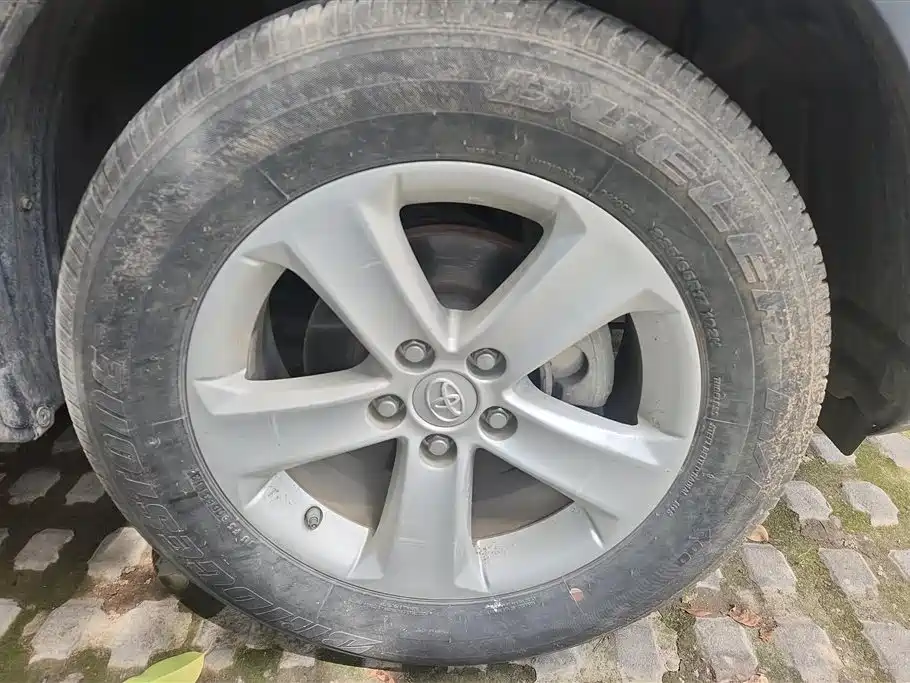 Toyota RAV4 Rongfang 2013 2.5L Auto 4WD Elite фото 6