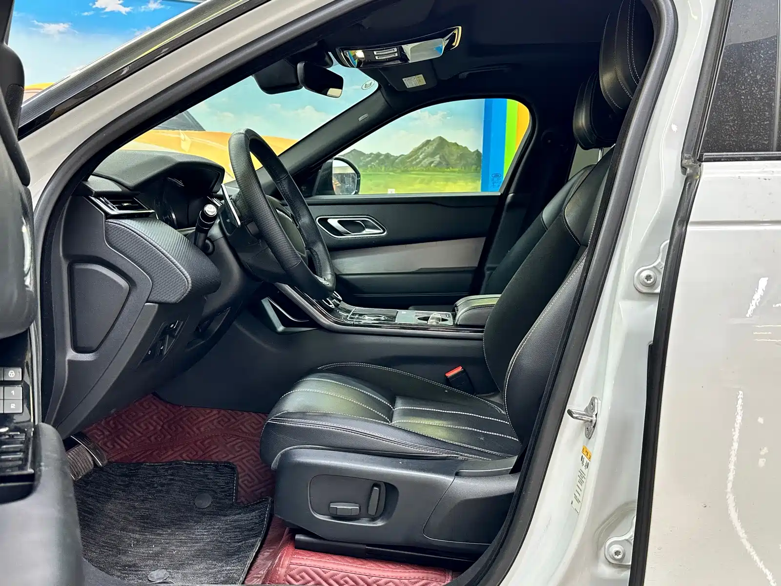 Фото 7 - Land Rover Range Rover Velar