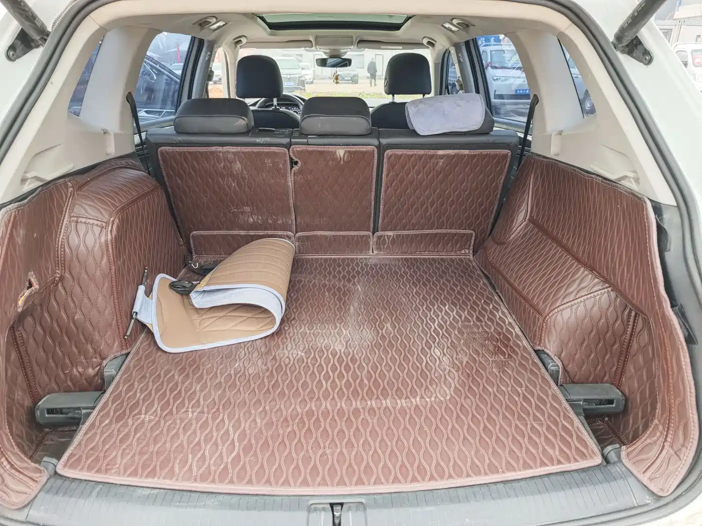 VOLKSWAGEN TIGUAN L NEW ENERGY