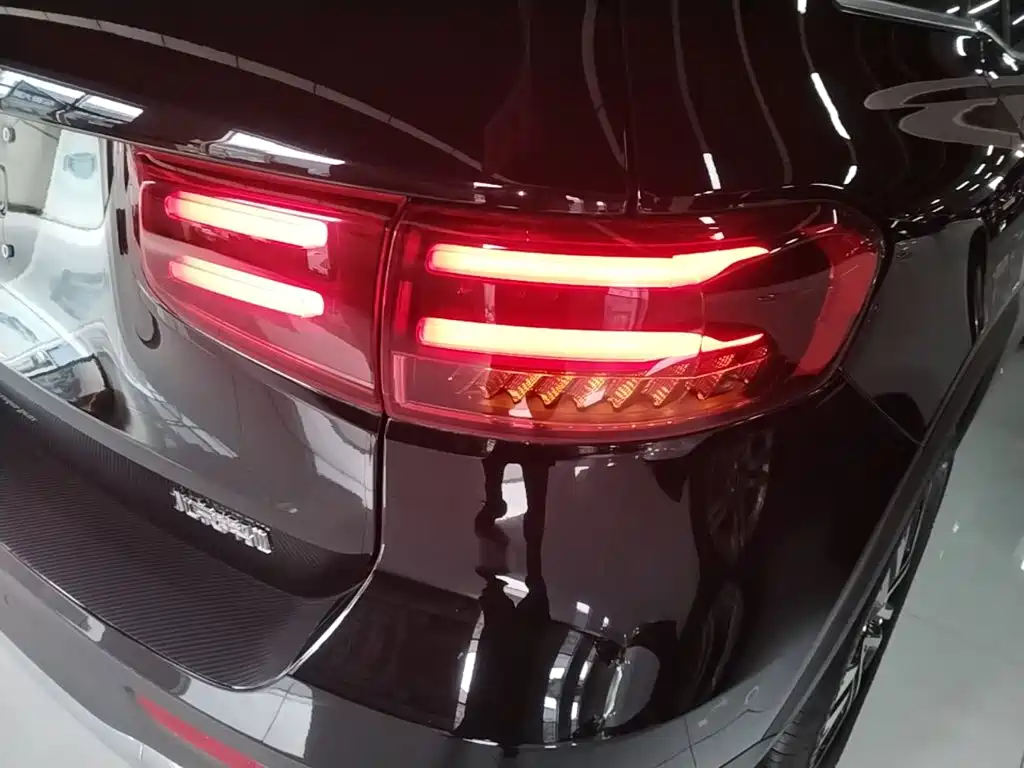 Mercedes-Benz GLB 2025 2024 Facelift GLB 220 Dynamic