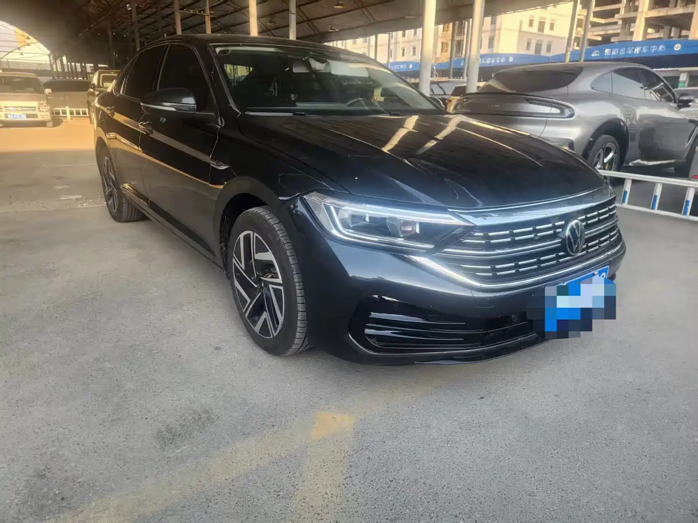 Volkswagen Sagitar 2024 300TSI DSG Surpass Edition фото 3