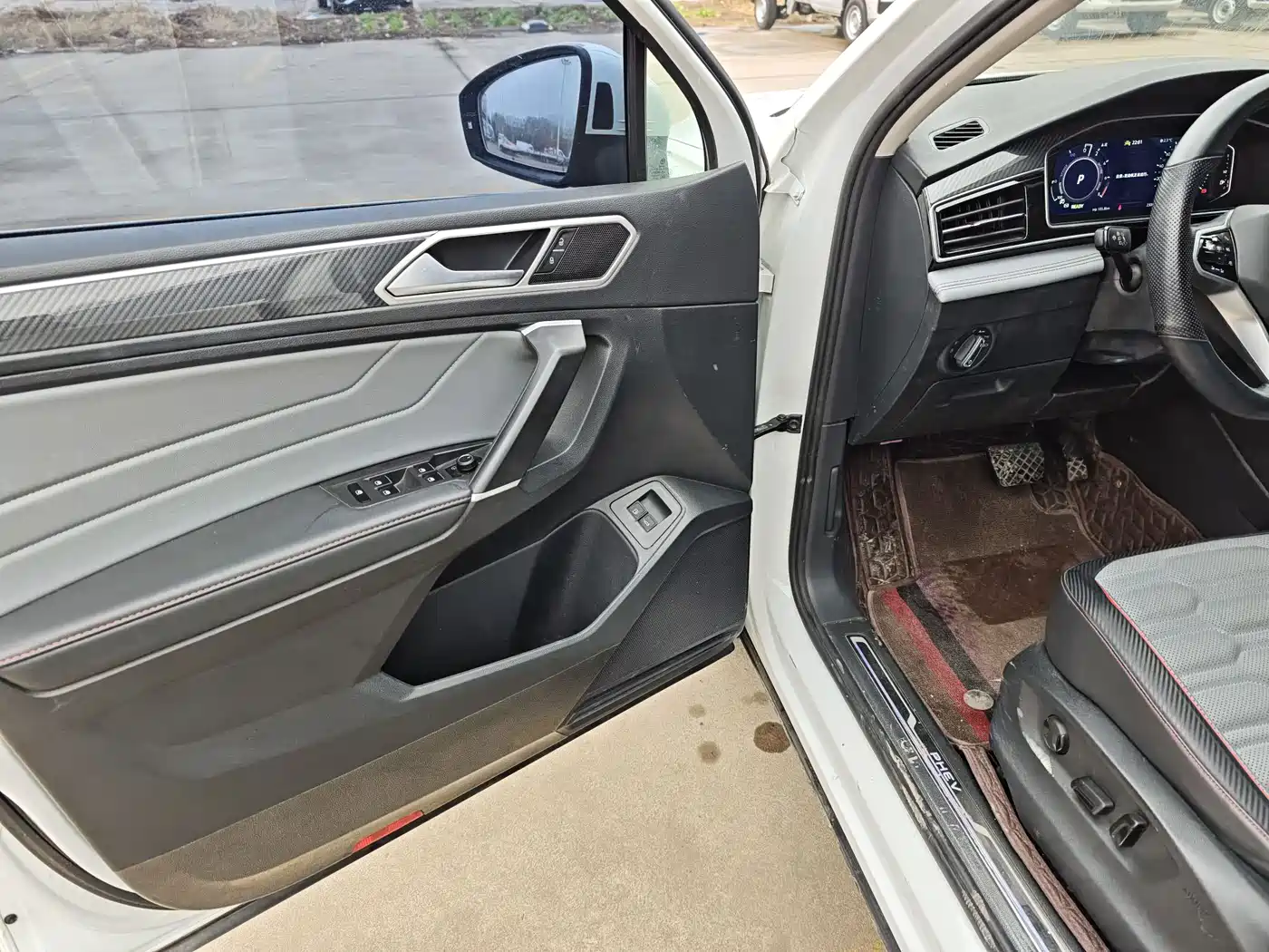 VOLKSWAGEN TIGUAN L NEW ENERGY