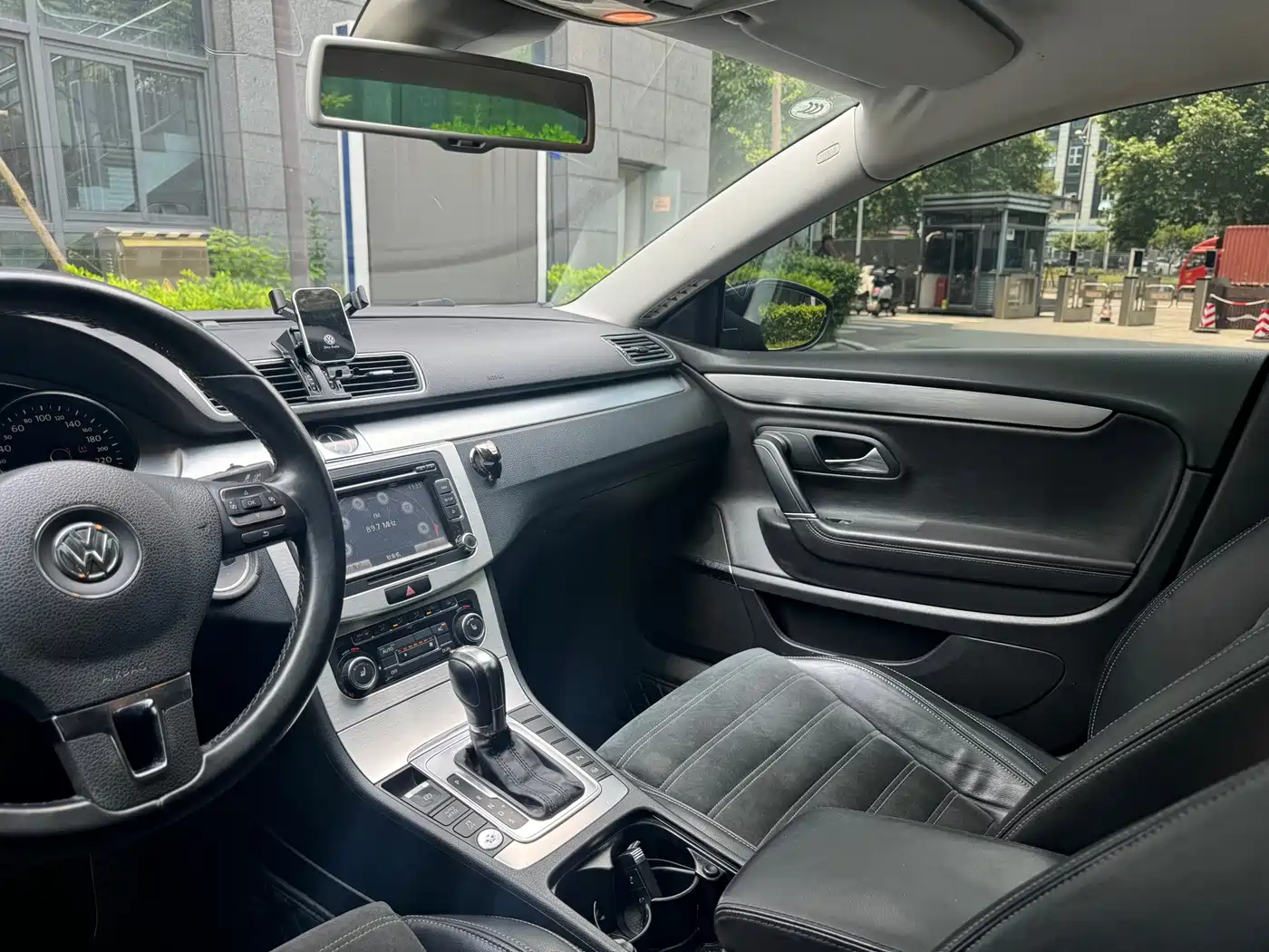 Volkswagen FAW-Volkswagen CC 2012 1.8TSI Luxury фото 15