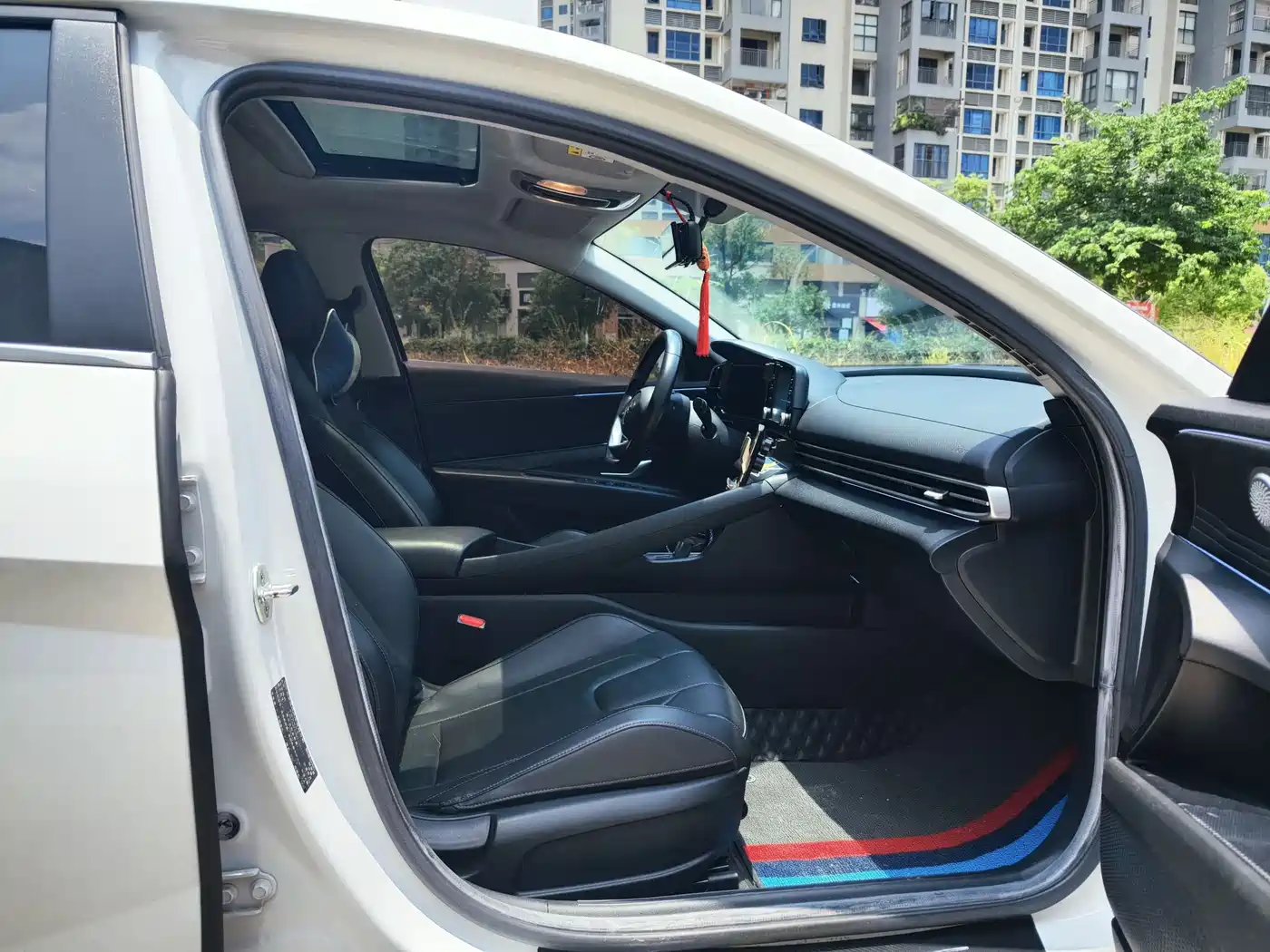 Hyundai Elantra 2021 1.5L CVT GLX Elite Edition фото 9